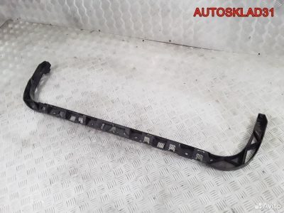 Направляющая заднего бампера Passat B6 3C9807863 - АвтоСклад31.рф - авторазборка контрактные б/у запчасти в г. Белгород
