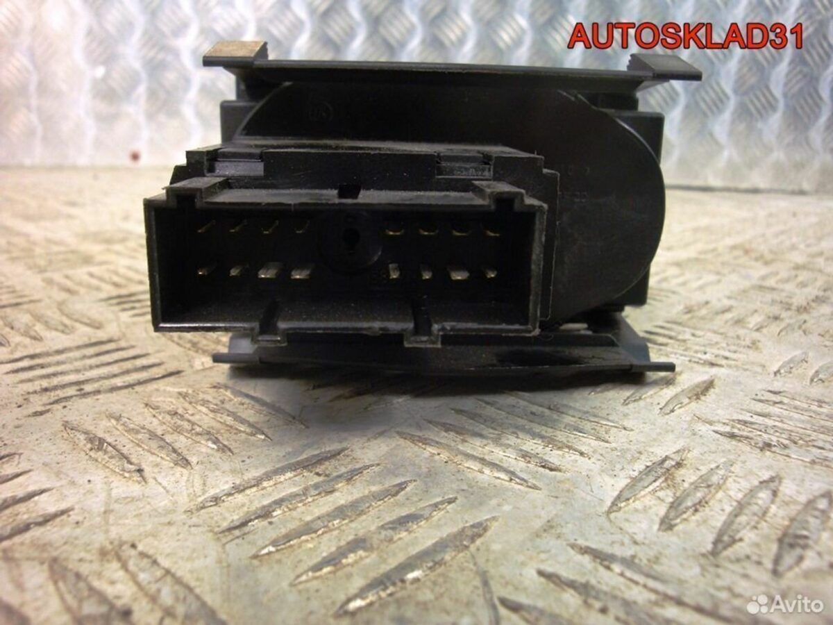 Переключатель света Ford Focus 2 6s6t13a024ca - АвтоСклад31.рф - авторазборка контрактные б/у запчасти в г. Белгород