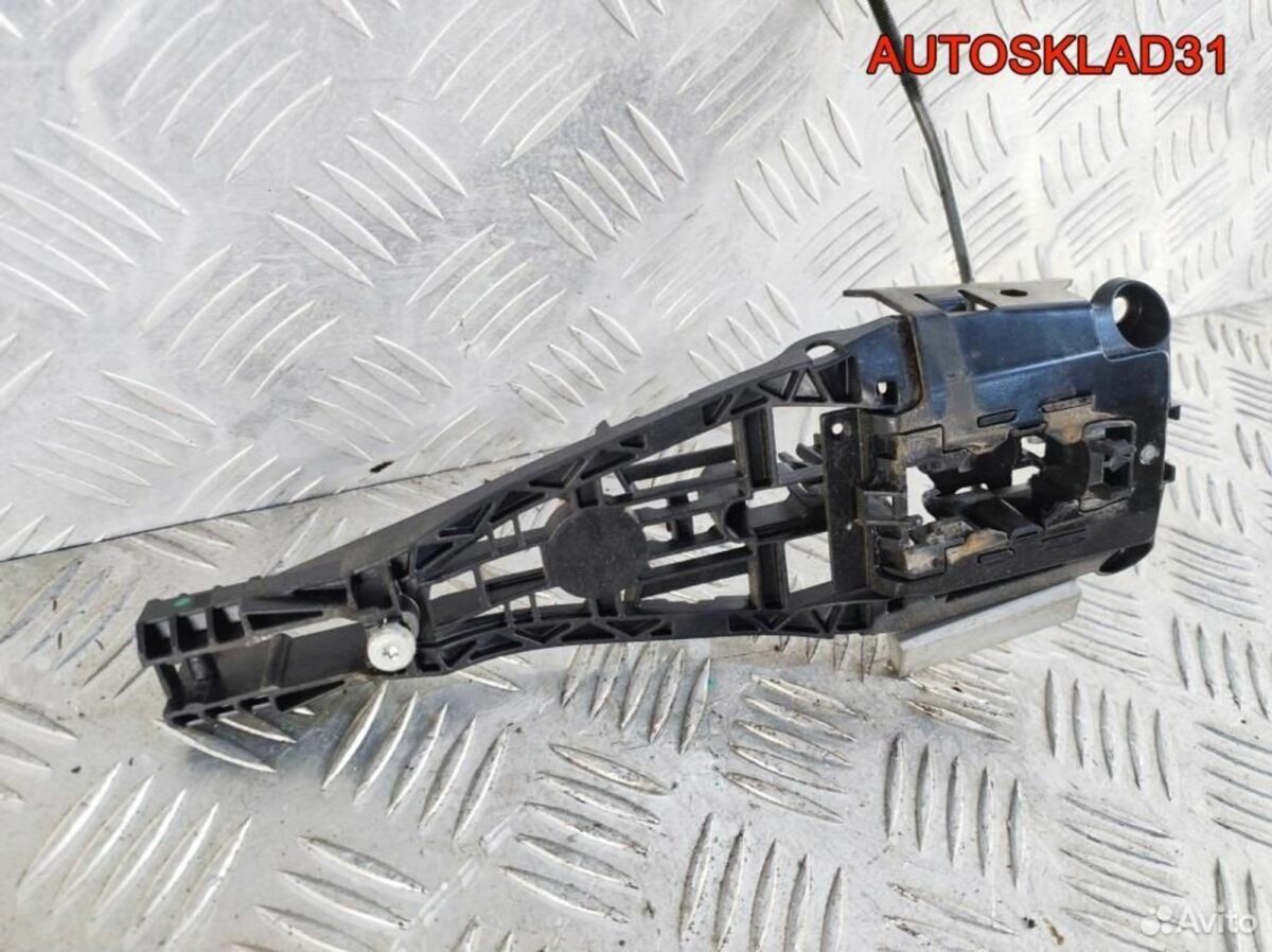 Кронштейн ручки двери правой Opel Astra J 138174 - АвтоСклад31.рф - авторазборка контрактные б/у запчасти в г. Белгород