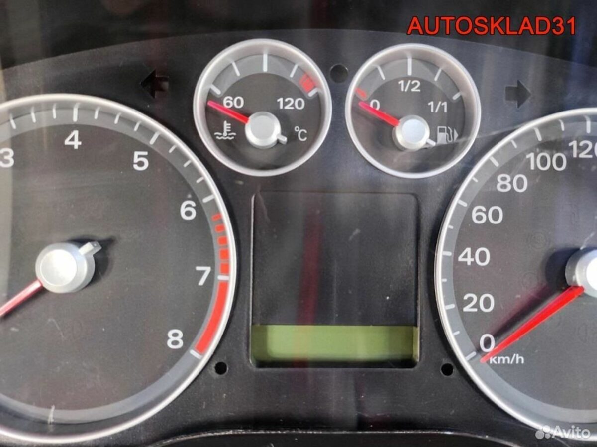 Панель приборов Ford Focus 2 4M5T10849ER Бензин - АвтоСклад31.рф - авторазборка контрактные б/у запчасти в г. Белгород