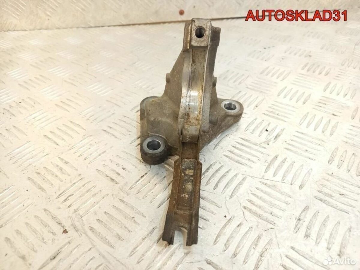 Кронштейн промвала Renault Megane 3 F9Q 8200644578 - АвтоСклад31.рф - авторазборка контрактные б/у запчасти в г. Белгород