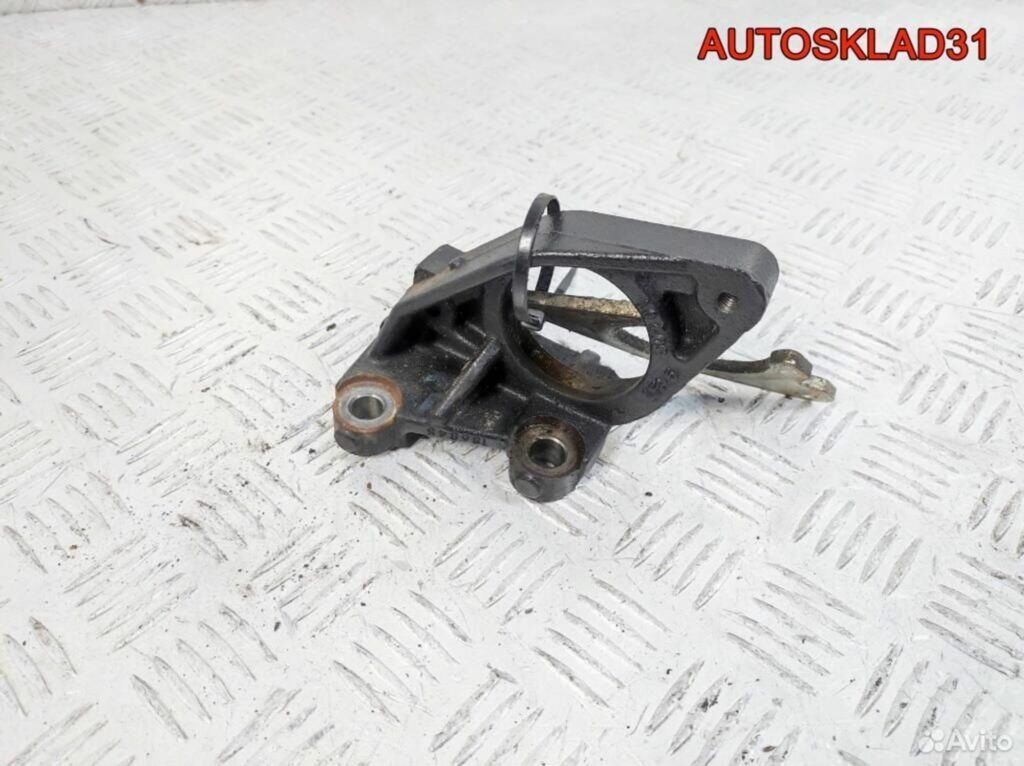 Кронштейн промвала Renault Megane 2 1.9 DCI 186845 - АвтоСклад31.рф - авторазборка контрактные б/у запчасти в г. Белгород Кронштейн промвала Renault Megane 2 1.9 DCI 186845 - АвтоСклад31.рф - авторазборка контрактные б/у запчасти в г. Белгород