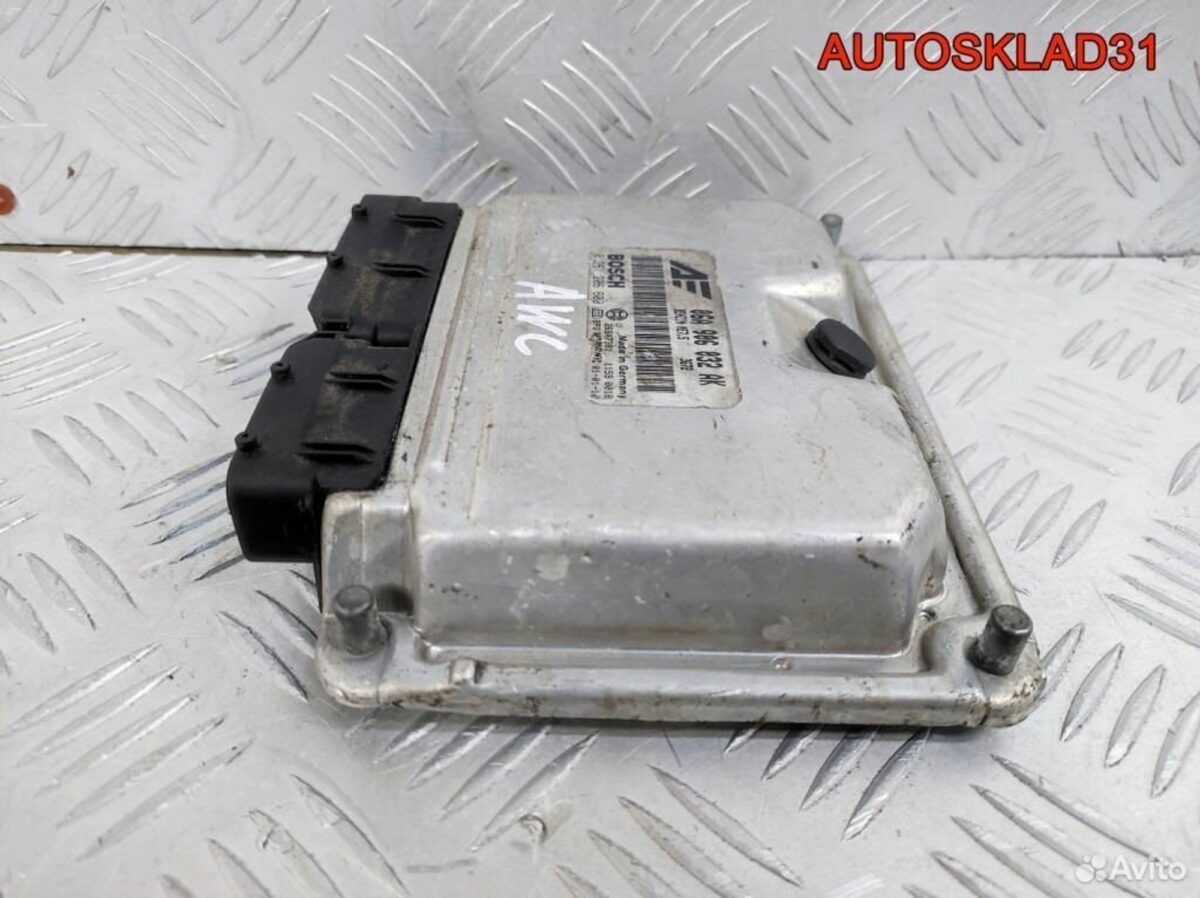 Блок эбу VW Sharan 06A906032AK 1,8 AWC Бензин - АвтоСклад31.рф - авторазборка контрактные б/у запчасти в г. Белгород