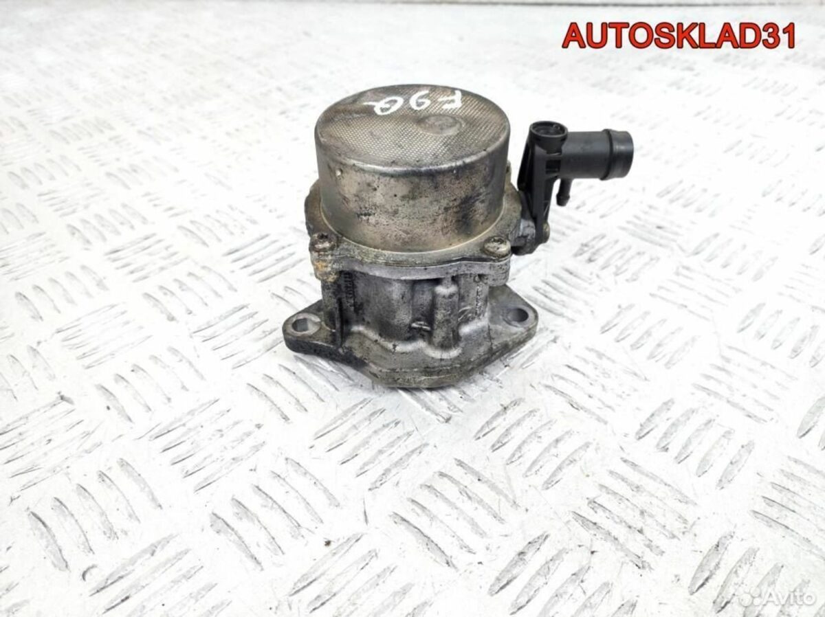 Насос вакуумный Volvo V40 F9Q 8200072985 - АвтоСклад31.рф - авторазборка контрактные б/у запчасти в г. Белгород