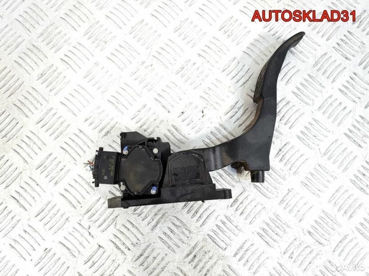 Педаль газа Skoda Fabia 1,9 SDI 6Q1721503 - АвтоСклад31.рф - авторазборка контрактные б/у запчасти в г. Белгород