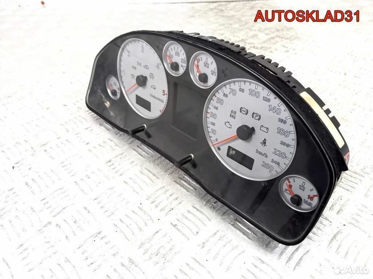 Панель приборов Audi A6 C5 2,5 4B0920935D дизель - АвтоСклад31.рф - авторазборка контрактные б/у запчасти в г. Белгород