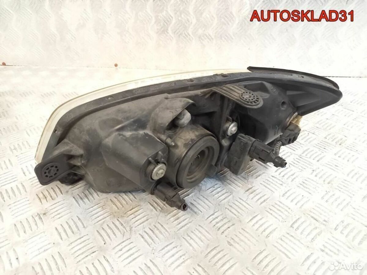 Фара правая Hyundai Getz 921201C010 - АвтоСклад31.рф - авторазборка контрактные б/у запчасти в г. Белгород