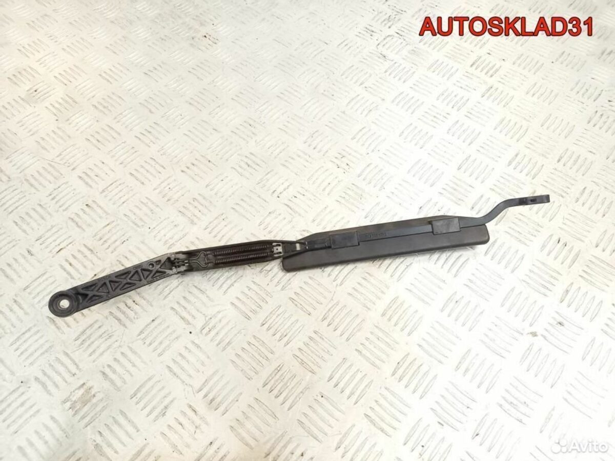 Поводок стеклоочистителя левый Audi 80 893955407E - АвтоСклад31.рф - авторазборка контрактные б/у запчасти в г. Белгород