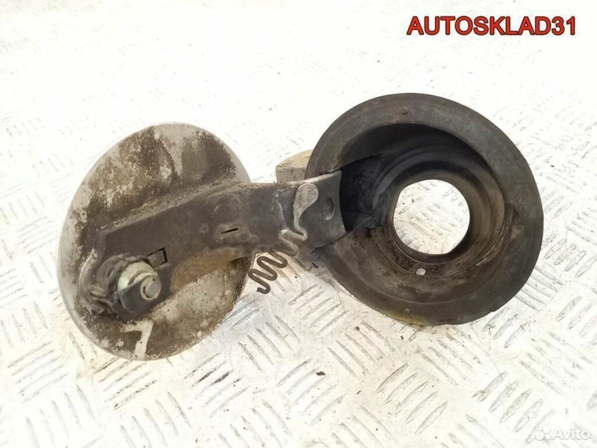 Лючок бензобака Ford Fusion 2N11N405A02ABW - АвтоСклад31.рф - авторазборка контрактные б/у запчасти в г. Белгород