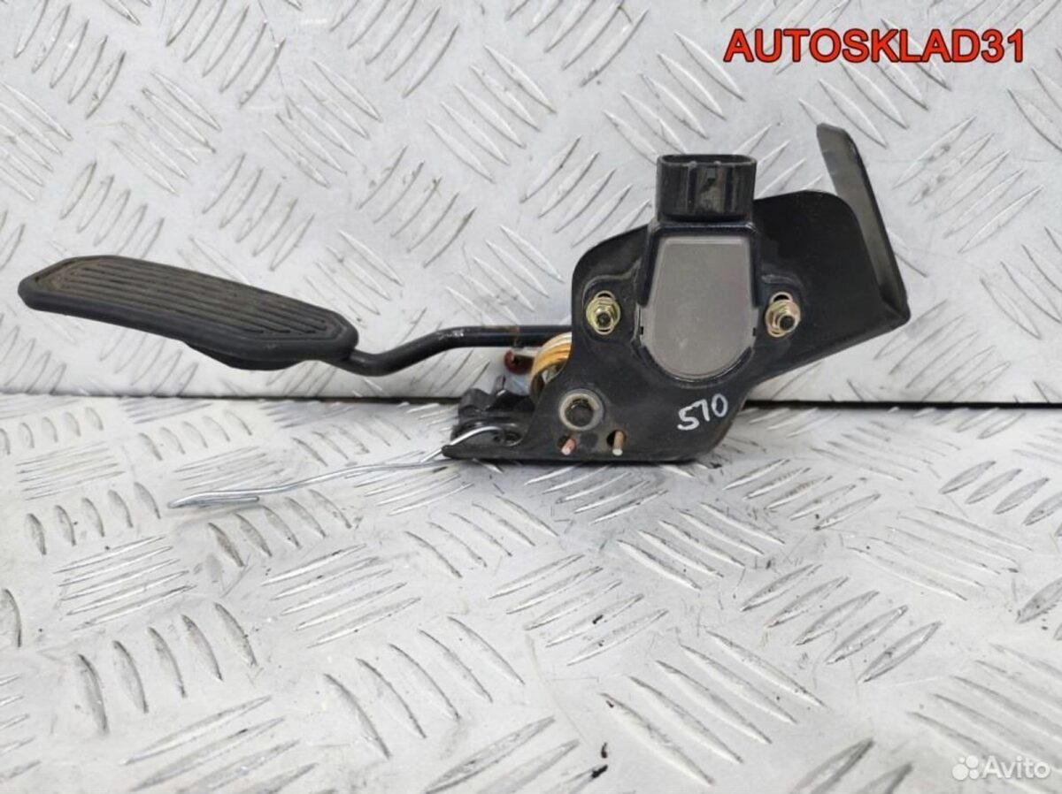 Педаль газа Toyota Avensis 2 7801013023 - АвтоСклад31.рф - авторазборка контрактные б/у запчасти в г. Белгород