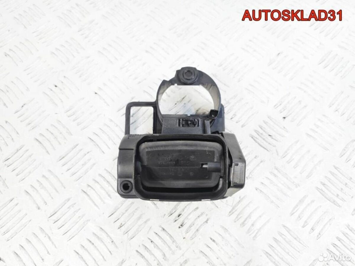 Дефлектор воздушный левый VW Golf 4 1J1815715A - АвтоСклад31.рф - авторазборка контрактные б/у запчасти в г. Белгород