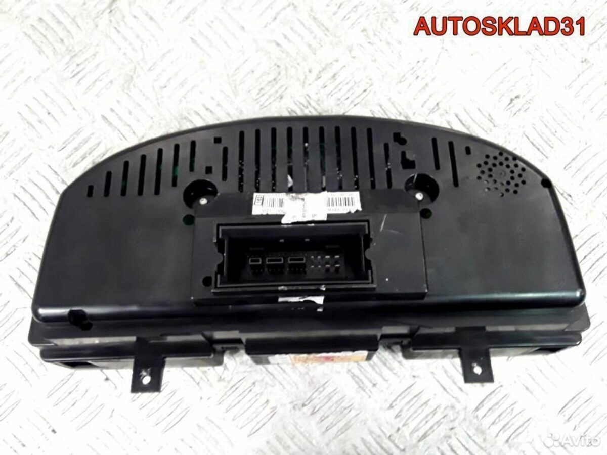 Панель приборов VW Passat B6 3C0920870FX бензин - АвтоСклад31.рф - авторазборка контрактные б/у запчасти в г. Белгород
