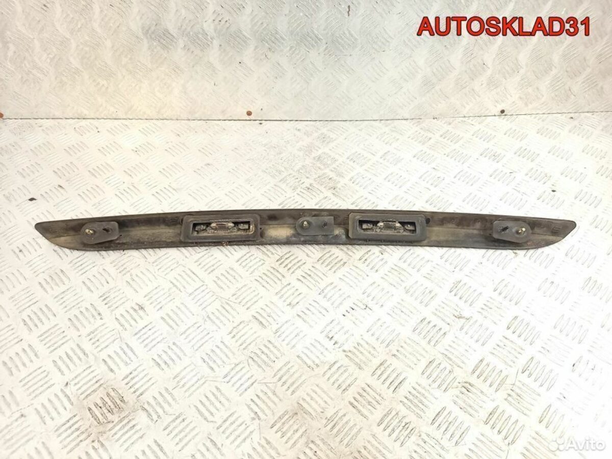 Накладка двери багажника Ford Fusion 1384870 - АвтоСклад31.рф - авторазборка контрактные б/у запчасти в г. Белгород