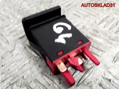 Кнопка ESP Volkswagen Golf 4 1J0927134A - АвтоСклад31.рф - авторазборка контрактные б/у запчасти в г. Белгород