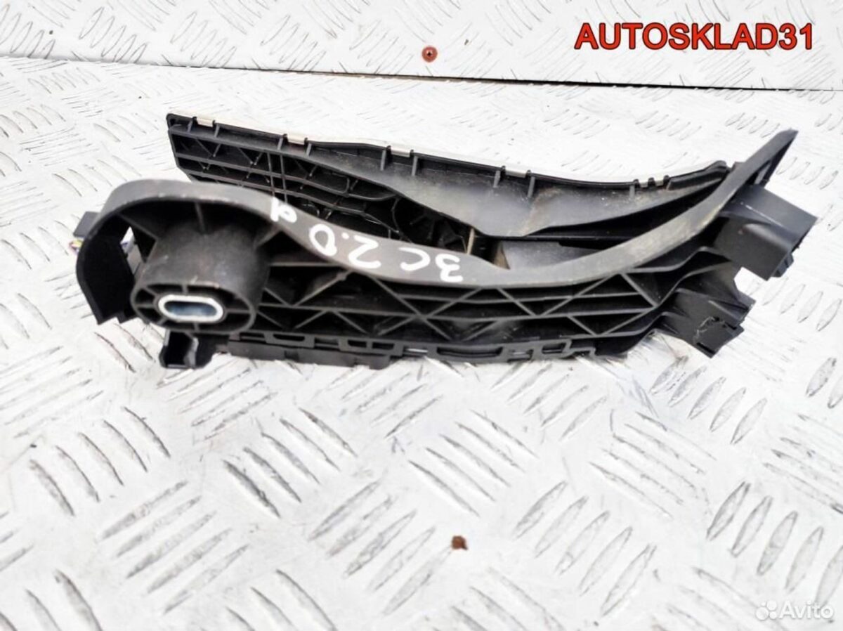 Педаль газа VW Passat B6 2,0 BMP 1K1721503Q - АвтоСклад31.рф - авторазборка контрактные б/у запчасти в г. Белгород