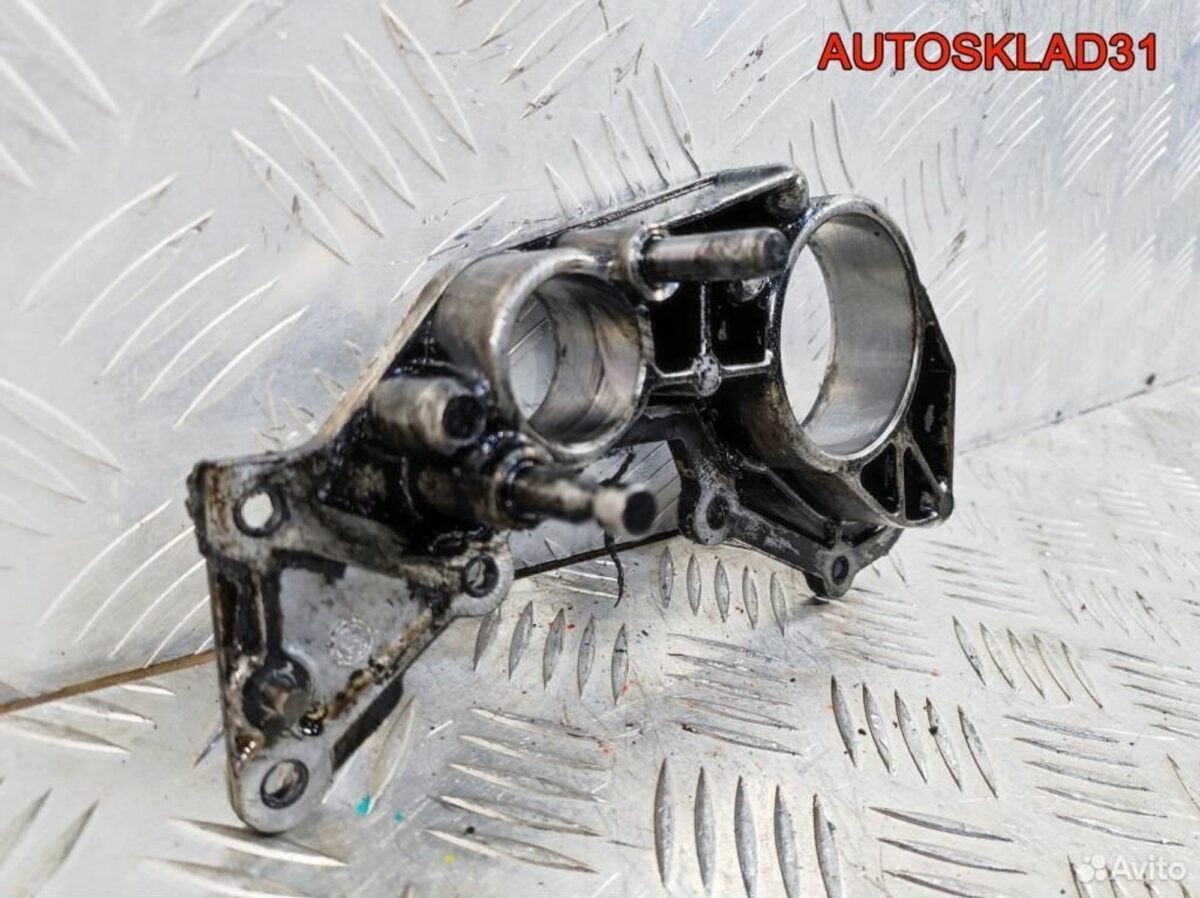 Крышка двигателя передняя Mercedes W203 6110160006 - АвтоСклад31.рф - авторазборка контрактные б/у запчасти в г. Белгород