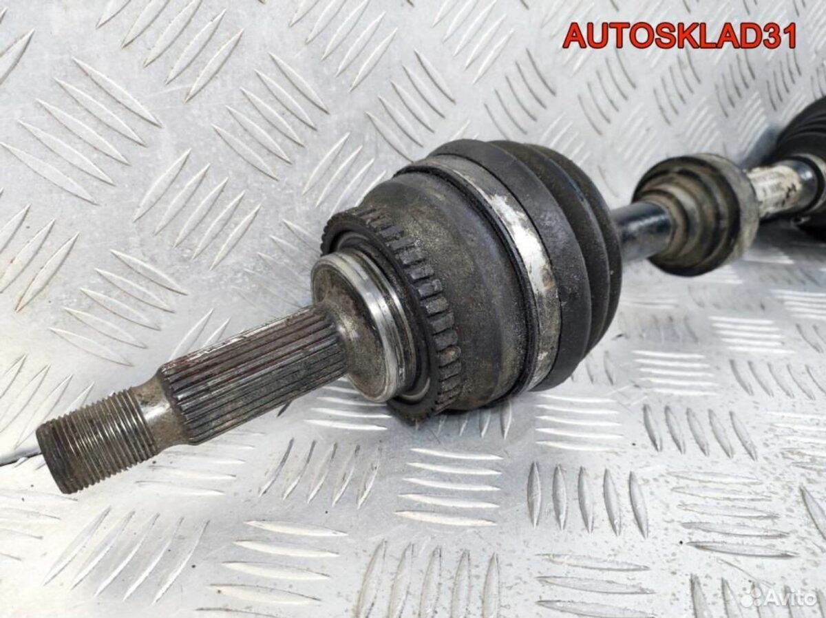 Полуось передняя правая Mitsubishi Carisma DA - АвтоСклад31.рф - авторазборка контрактные б/у запчасти в г. Белгород