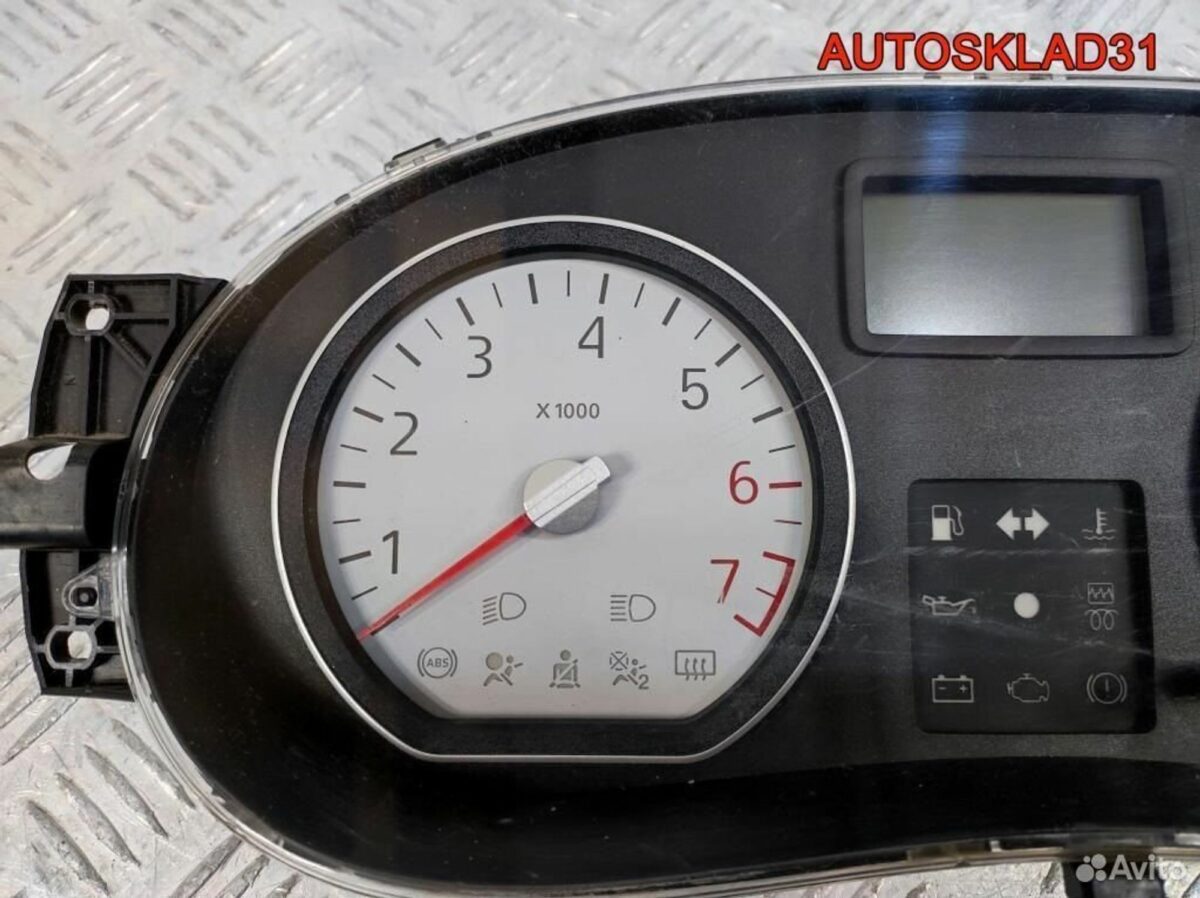 Панель приборов Renault Sandero 216774992 Бензин - АвтоСклад31.рф - авторазборка контрактные б/у запчасти в г. Белгород