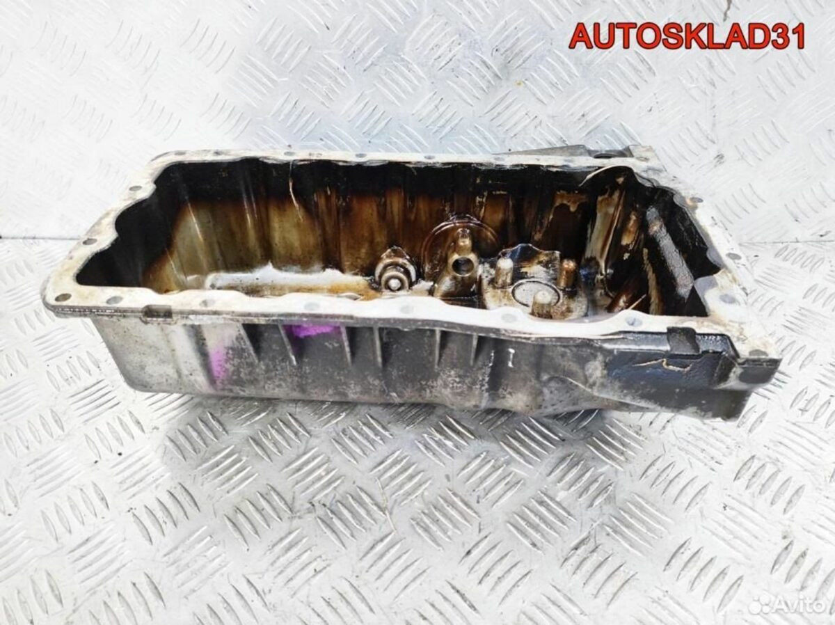 Поддон масляный двигателя VW Golf 4 038103603L - АвтоСклад31.рф - авторазборка контрактные б/у запчасти в г. Белгород