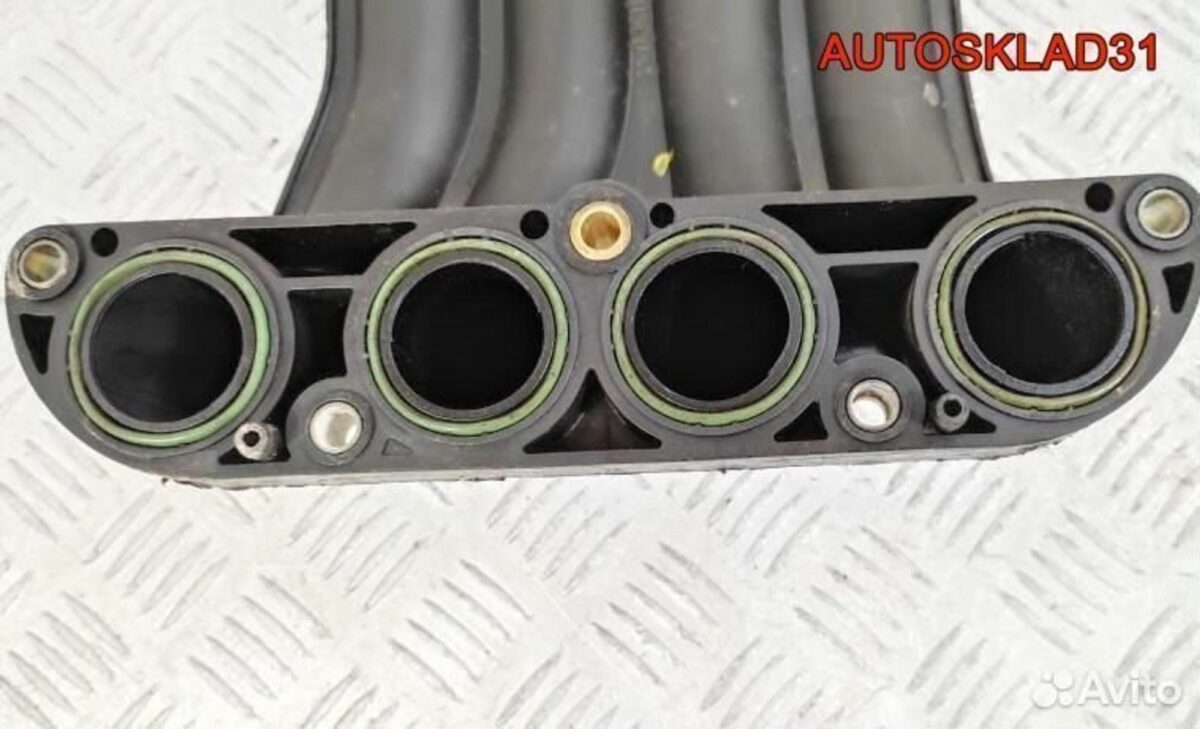 Коллектор впускной VW Golf 4 1.9 AQM 038129713H - АвтоСклад31.рф - авторазборка контрактные б/у запчасти в г. Белгород