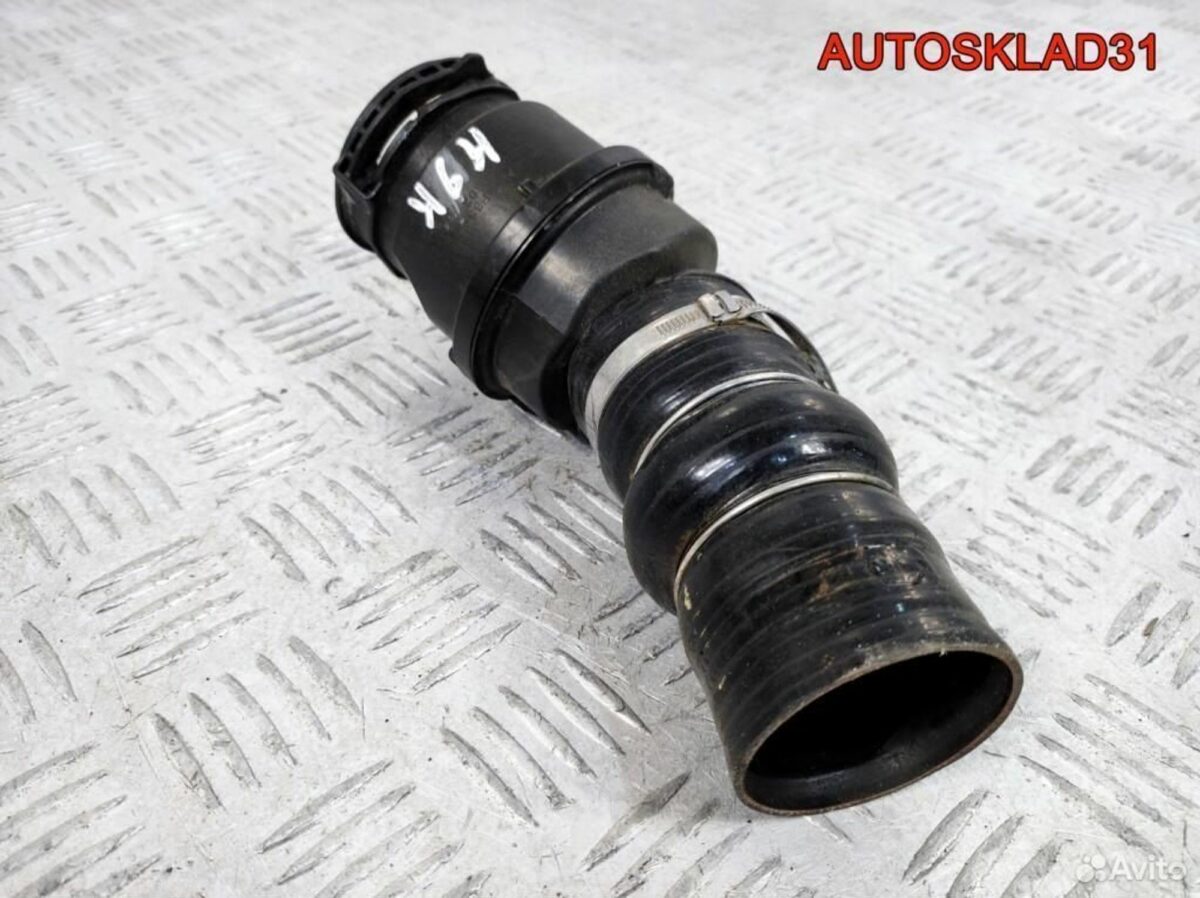 Патрубок интеркулера Renault Megane 3 144602487R - АвтоСклад31.рф - авторазборка контрактные б/у запчасти в г. Белгород