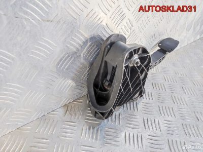 Педаль сцепления VW Passat B6 3C1721059R - АвтоСклад31.рф - авторазборка контрактные б/у запчасти в г. Белгород