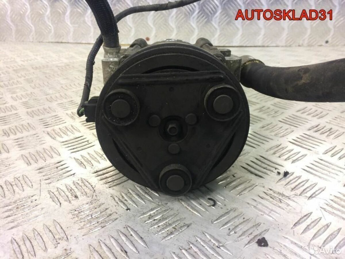 Компрессор кондиционера Ford Mondeo 3 1s7h19d629ea - АвтоСклад31.рф - авторазборка контрактные б/у запчасти в г. Белгород