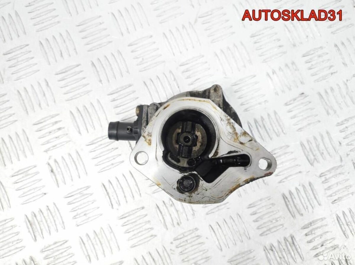 Насос вакуумный Volvo V40 F9Q 8200072985 - АвтоСклад31.рф - авторазборка контрактные б/у запчасти в г. Белгород