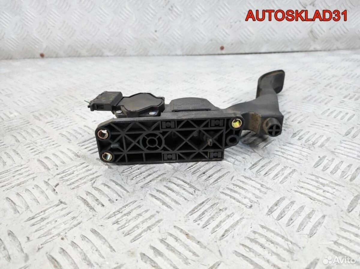 Педаль газа Skoda Fabia 1,9 SDI 6Q1721503 - АвтоСклад31.рф - авторазборка контрактные б/у запчасти в г. Белгород