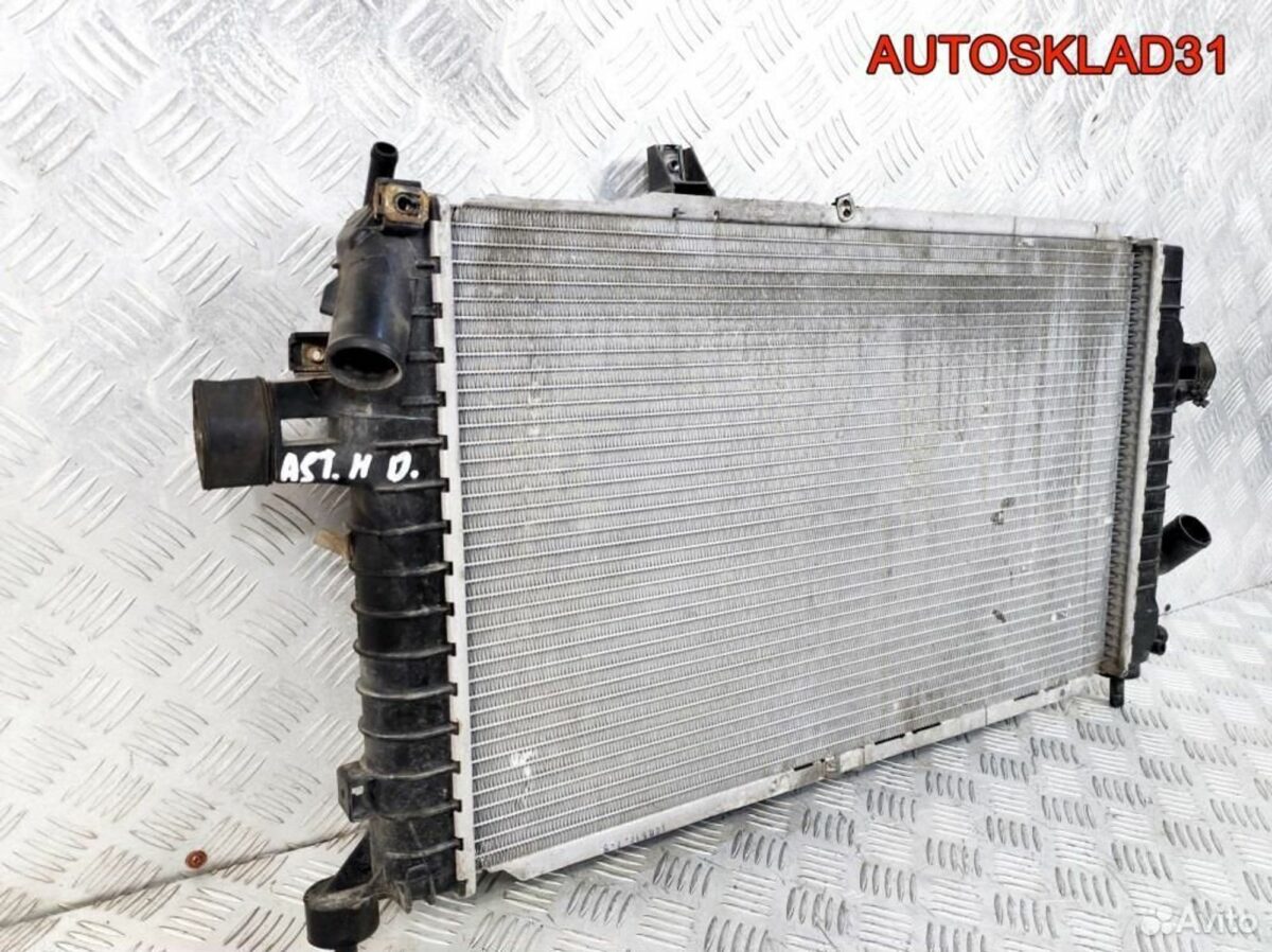 Радиатор основной Opel Astra H Z19DTH 13152320 - АвтоСклад31.рф - авторазборка контрактные б/у запчасти в г. Белгород