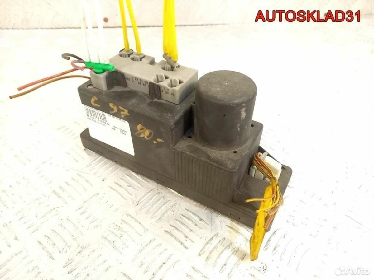 Компрессор центрального замка Mercedes A2108001448 - АвтоСклад31.рф - авторазборка контрактные б/у запчасти в г. Белгород