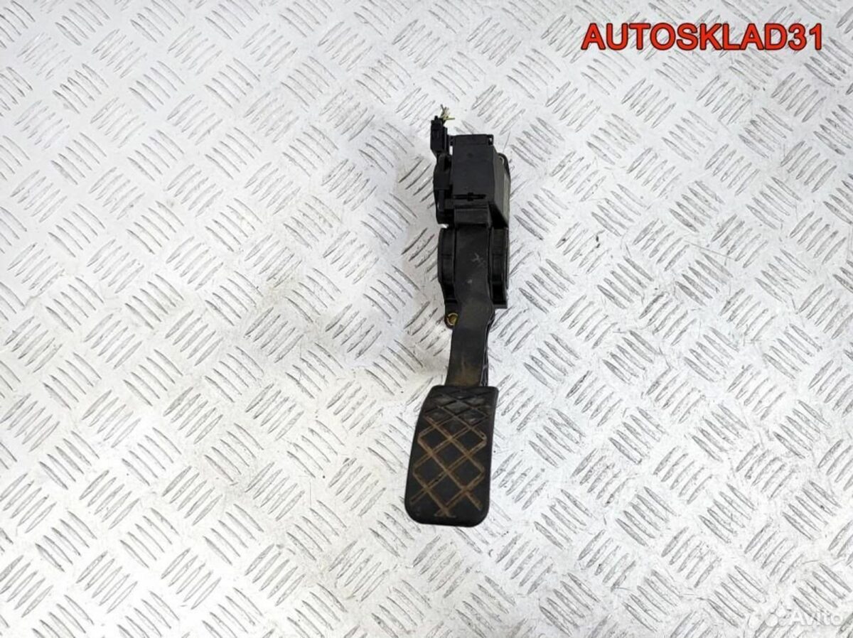 Педаль газа Skoda Fabia 1,9 SDI 6Q1721503 - АвтоСклад31.рф - авторазборка контрактные б/у запчасти в г. Белгород