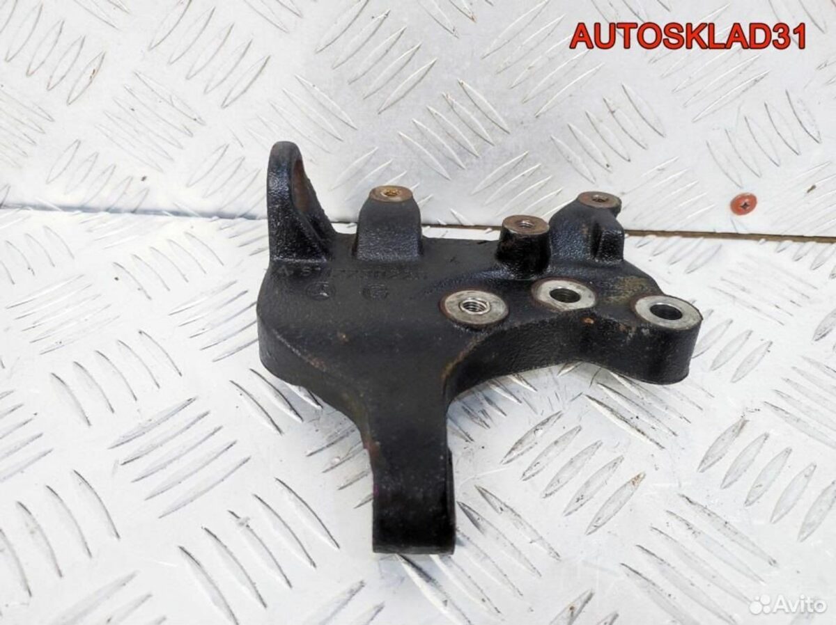 Кронштейн Mercedes Benz Vito 638 A6112230226 - АвтоСклад31.рф - авторазборка контрактные б/у запчасти в г. Белгород