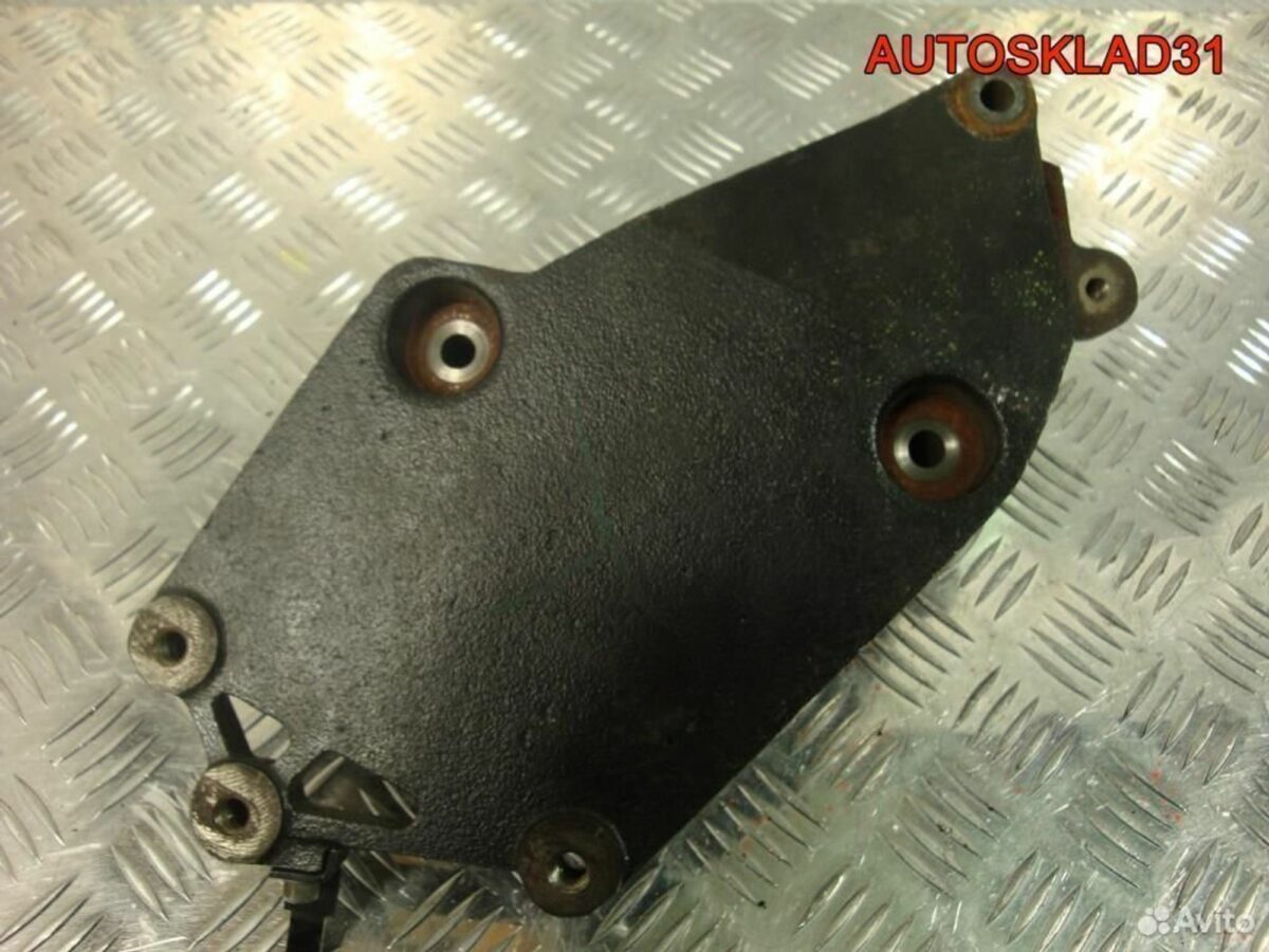 Кронштейн двигателя правый Alhambra 7M0199308C - АвтоСклад31.рф - авторазборка контрактные б/у запчасти в г. Белгород