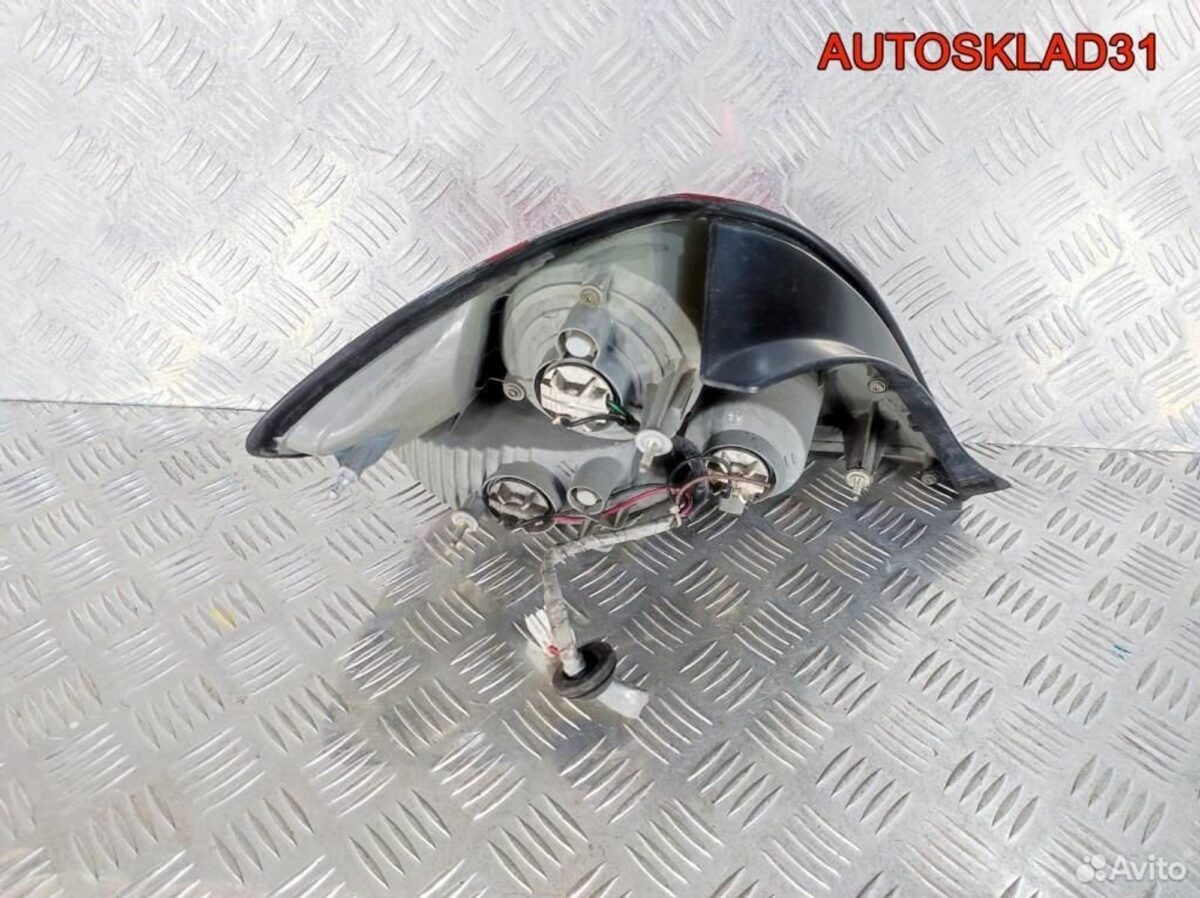 Фонарь задний правый Hyundai Coupe GK 924022C010 - АвтоСклад31.рф - авторазборка контрактные б/у запчасти в г. Белгород