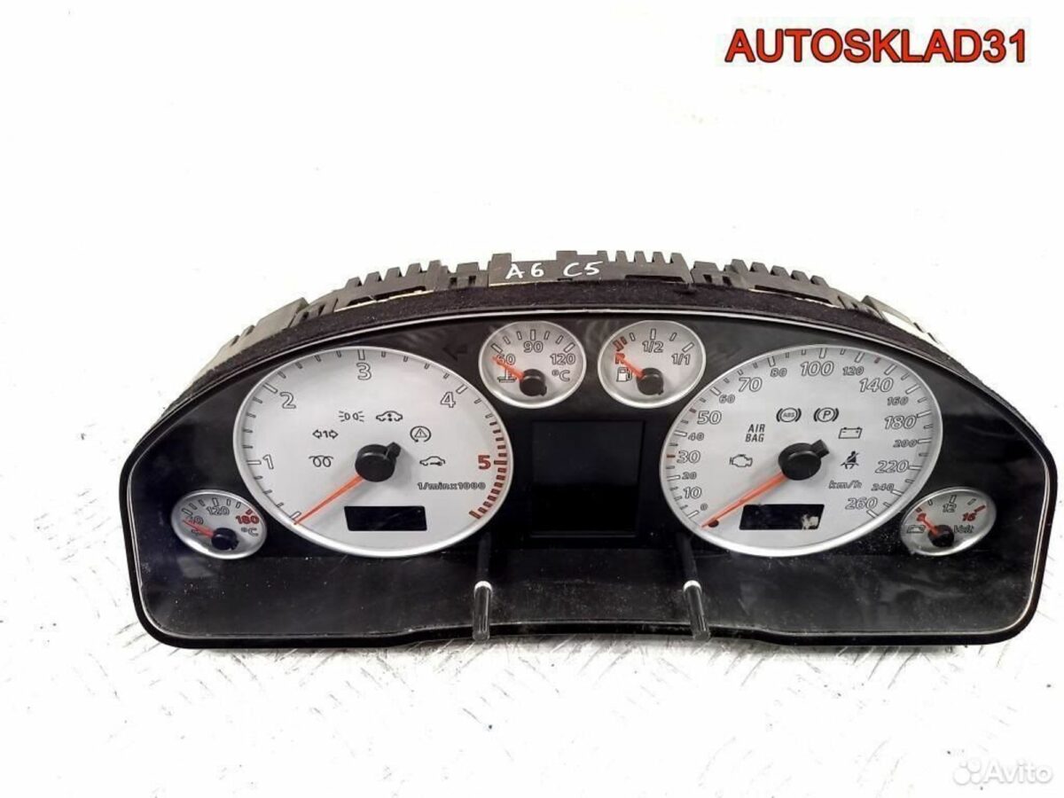 Панель приборов Audi A6 C5 2,5 4B0920935D дизель - АвтоСклад31.рф - авторазборка контрактные б/у запчасти в г. Белгород