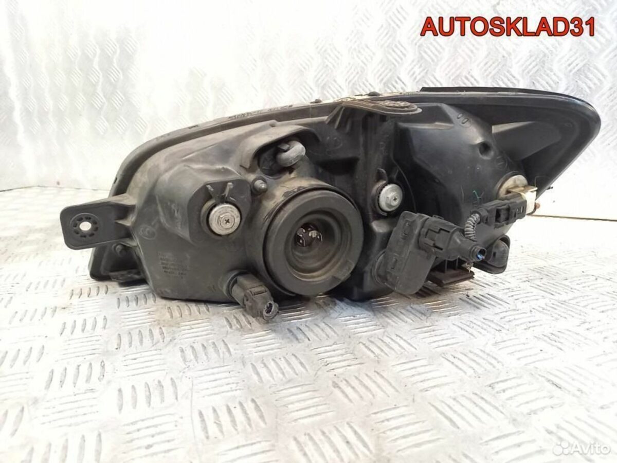 Фара правая Hyundai Getz 921201C010 - АвтоСклад31.рф - авторазборка контрактные б/у запчасти в г. Белгород