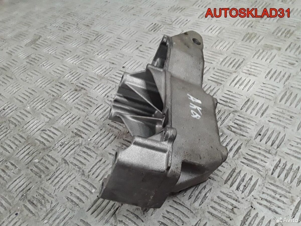 Кронштейн двигателя правый VW Golf 4 036199275J - АвтоСклад31.рф - авторазборка контрактные б/у запчасти в г. Белгород