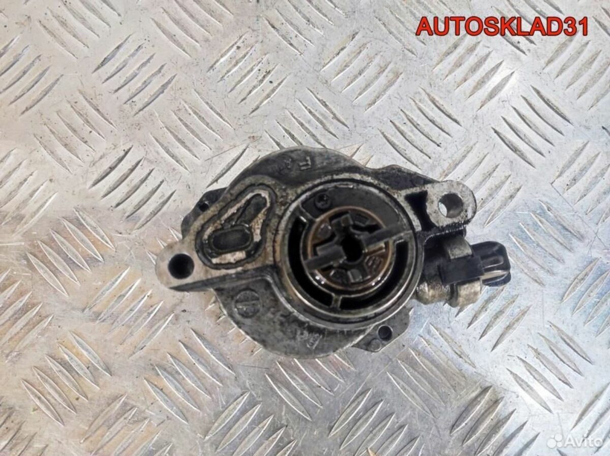 Насос вакуумный Ford Focus 2 G8DB D1562B Дизель - АвтоСклад31.рф - авторазборка контрактные б/у запчасти в г. Белгород