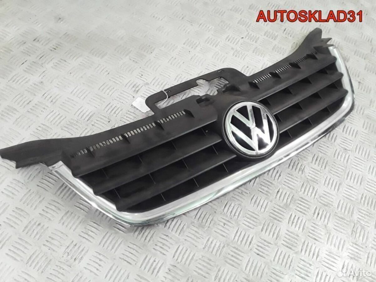 Решетка радиатора Volkswagen Touran 1T0853651 - АвтоСклад31.рф - авторазборка контрактные б/у запчасти в г. Белгород