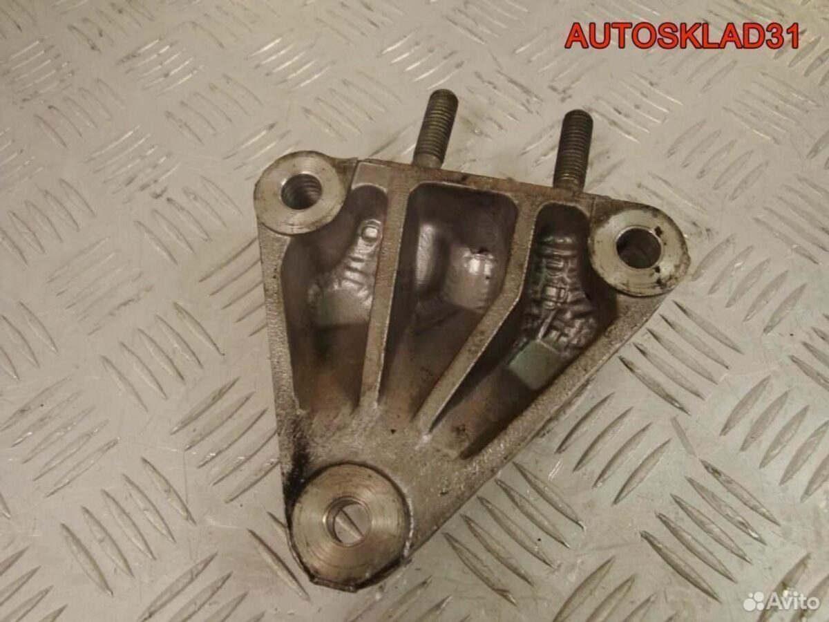 Кронштейн двигателя Ford Mondeo 3 1S716030AB - АвтоСклад31.рф - авторазборка контрактные б/у запчасти в г. Белгород