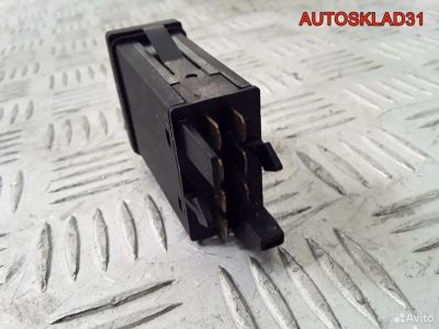 Кнопка аварийной сигнализации Audi A4 B5 8D0941509 - АвтоСклад31.рф - авторазборка контрактные б/у запчасти в г. Белгород