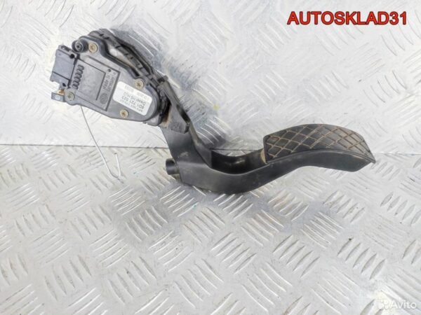 Фонарь задний внутренний правый Mitsubishi Carisma - АвтоСклад31.рф - авторазборка контрактные б/у запчасти в г. Белгород