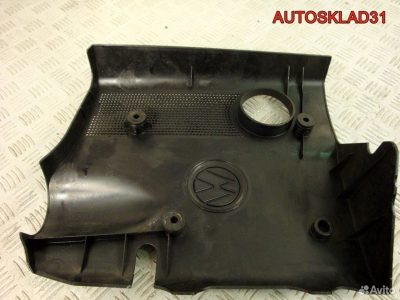 Декоративная крышка двигателя Passat B5 06B103935C - АвтоСклад31.рф - авторазборка контрактные б/у запчасти в г. Белгород