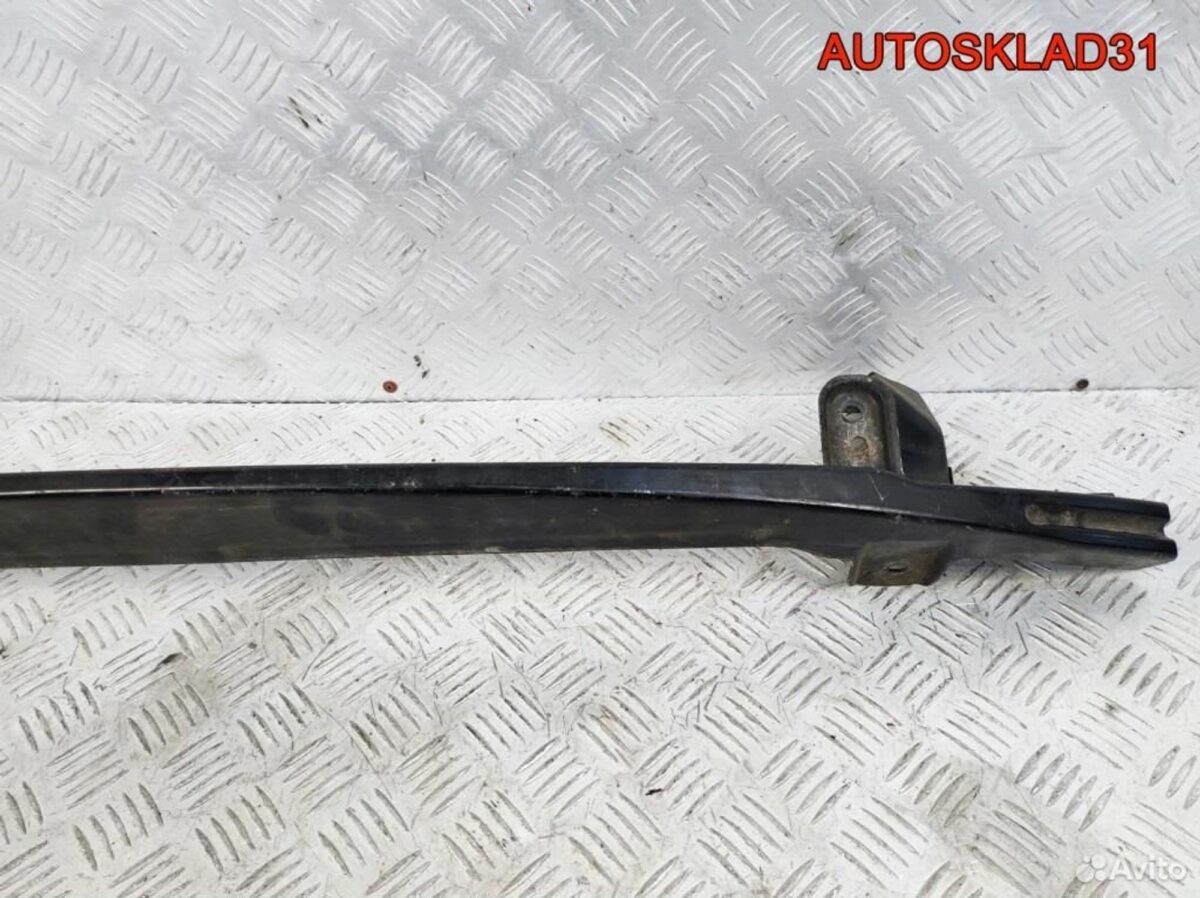 Кронштейн переднего бампера VW Golf 5 1K0807093A - АвтоСклад31.рф - авторазборка контрактные б/у запчасти в г. Белгород
