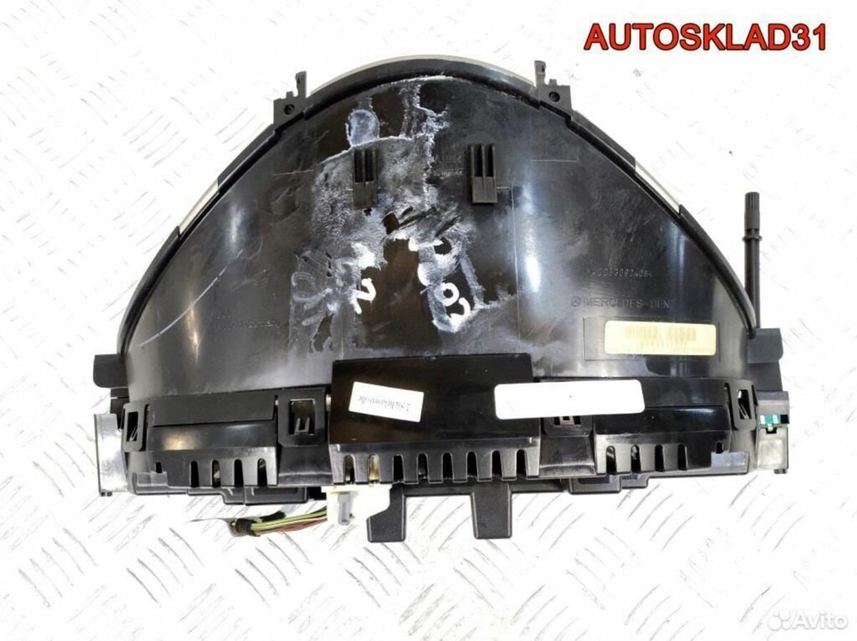 Панель приборов Mercedes Benz W203 A2035409547 - АвтоСклад31.рф - авторазборка контрактные б/у запчасти в г. Белгород