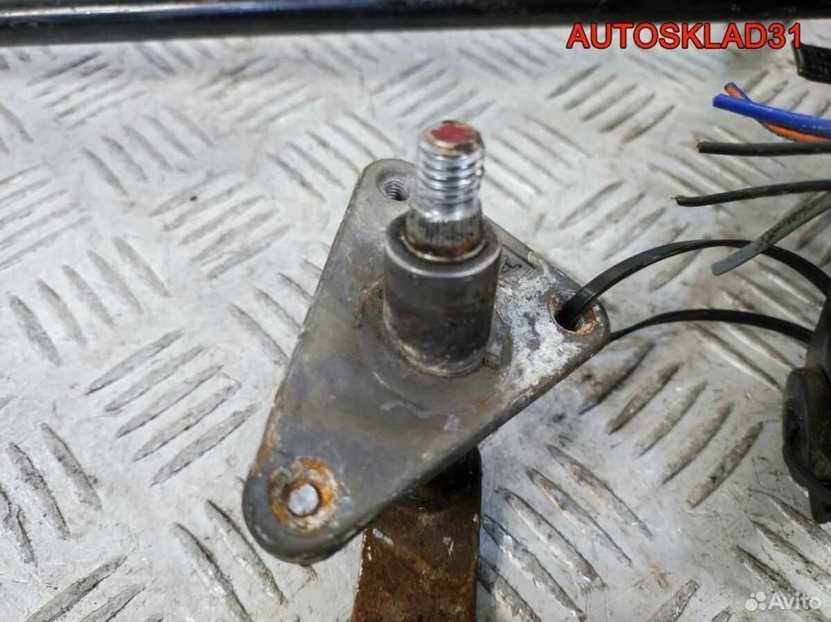 Трапеция стеклоочистителей Hyundai H1 982004A000 - АвтоСклад31.рф - авторазборка контрактные б/у запчасти в г. Белгород