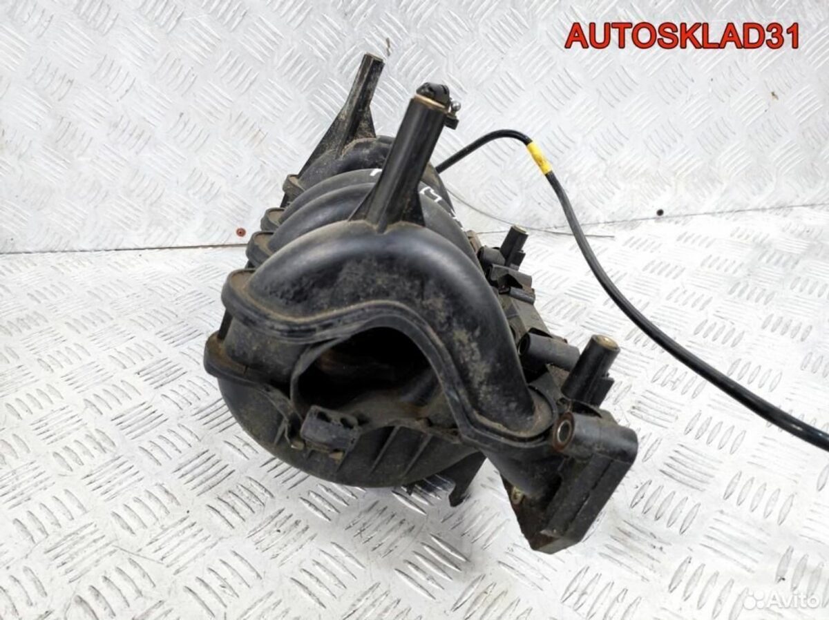 Коллектор впускной Renault Logan 8200647805 - АвтоСклад31.рф - авторазборка контрактные б/у запчасти в г. Белгород