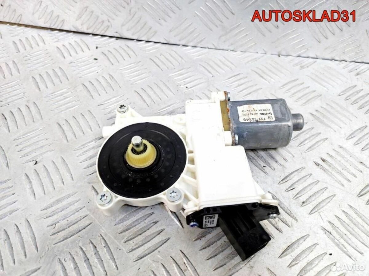 Моторчик стеклоподъёмника Opel Astra H 13193245 - АвтоСклад31.рф - авторазборка контрактные б/у запчасти в г. Белгород