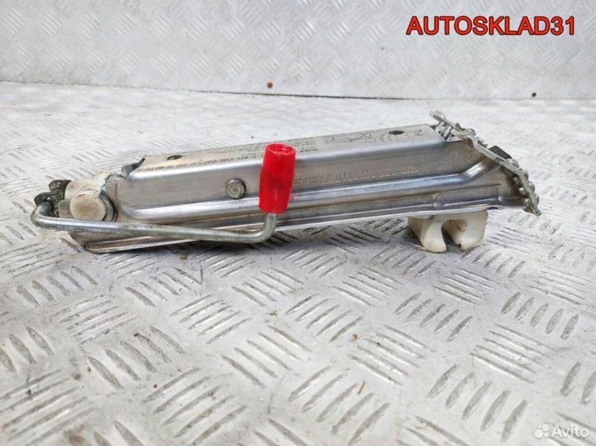 Домкрат Audi A6 C5 8D0011031D - АвтоСклад31.рф - авторазборка контрактные б/у запчасти в г. Белгород